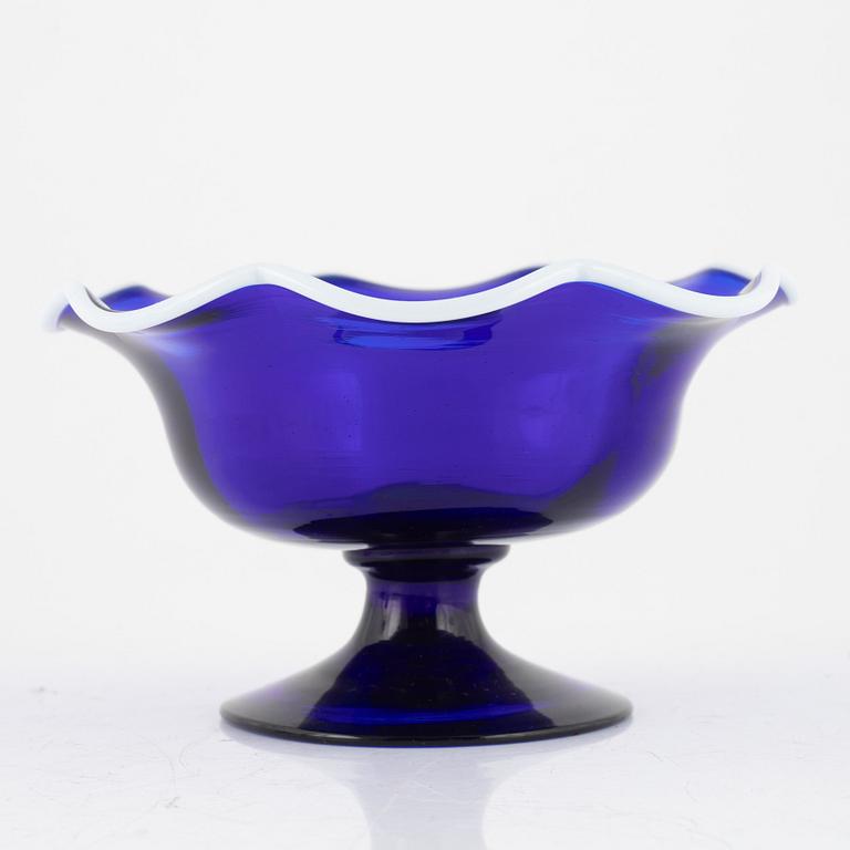 Glass bowl, possibly from Göteborgs or Gjöviks glasbruk, 19th century.