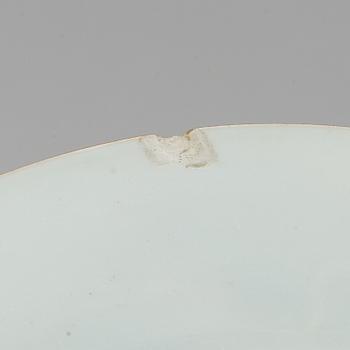 Two Chinese dinner plates, one Qing dynasty, Kangxi (1662-1722), the other Qianlong (1736-95).