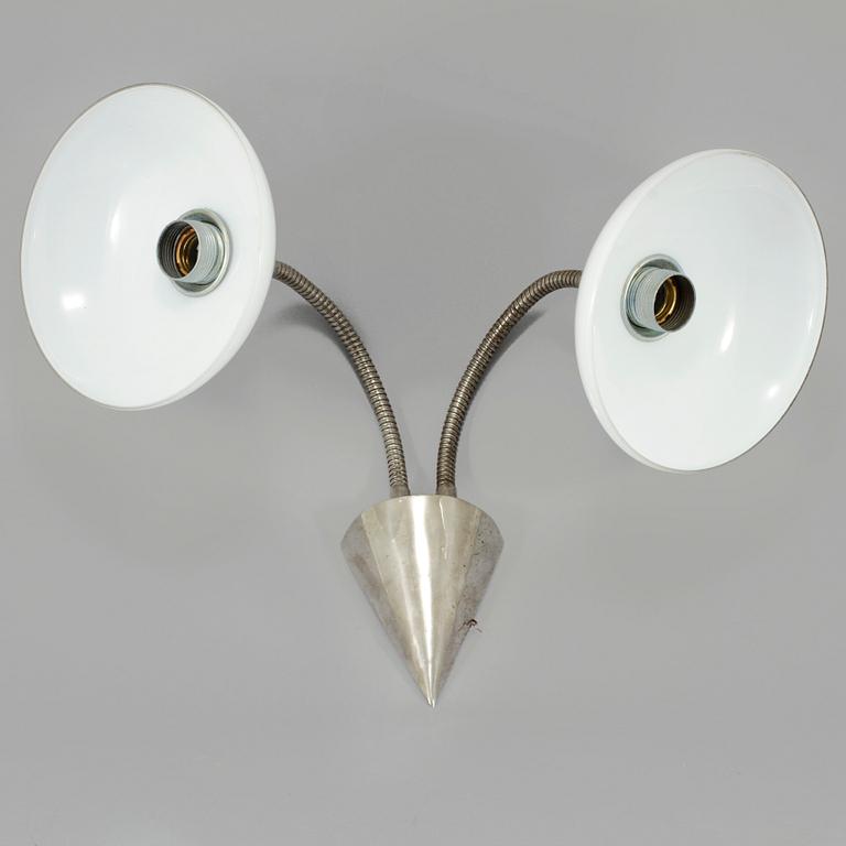VÄGGLAMPA, 1900-talets första hälft.