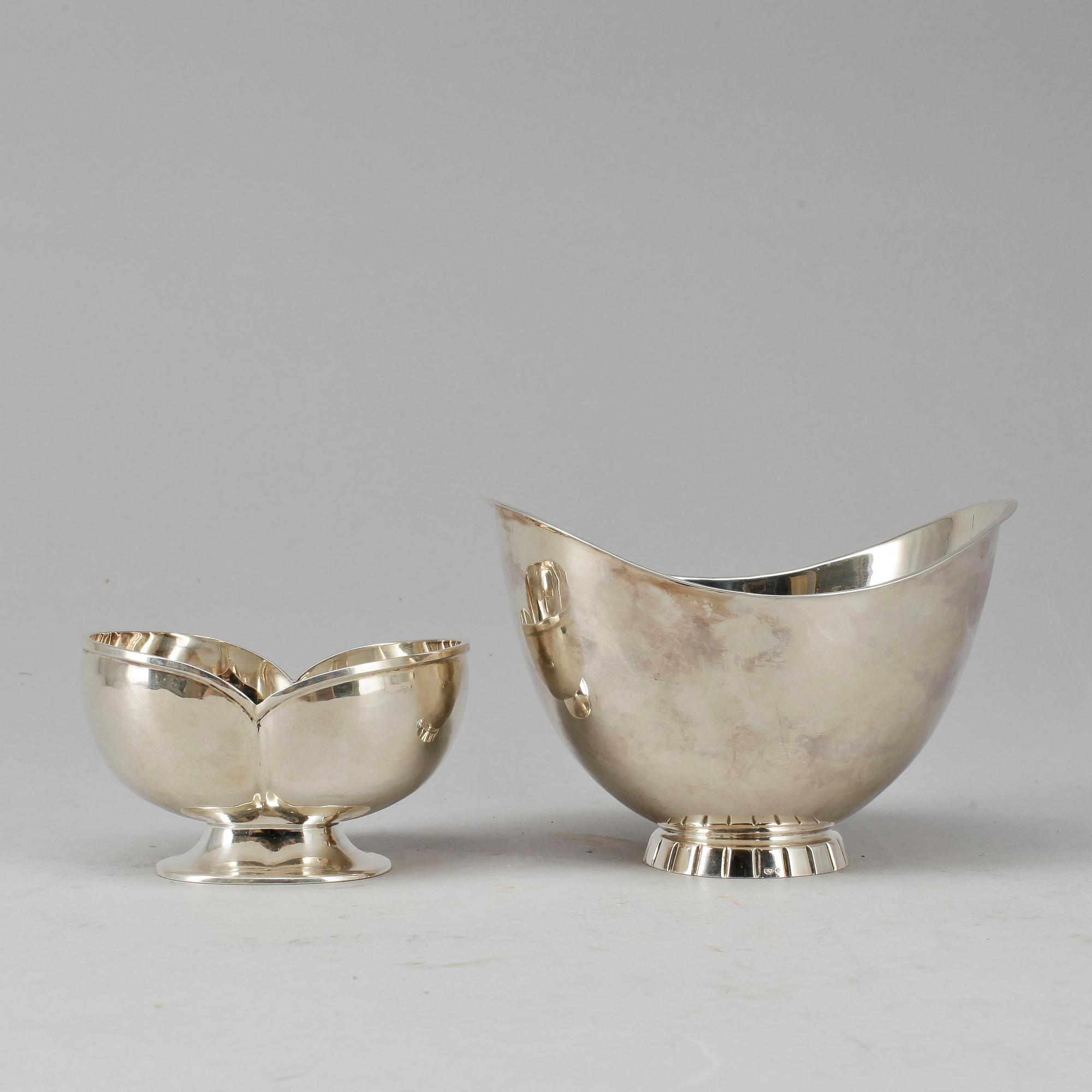 SKÅLAR, 2 st, sterlingsilver, 1900-tal. Vikt ca 240 gram.