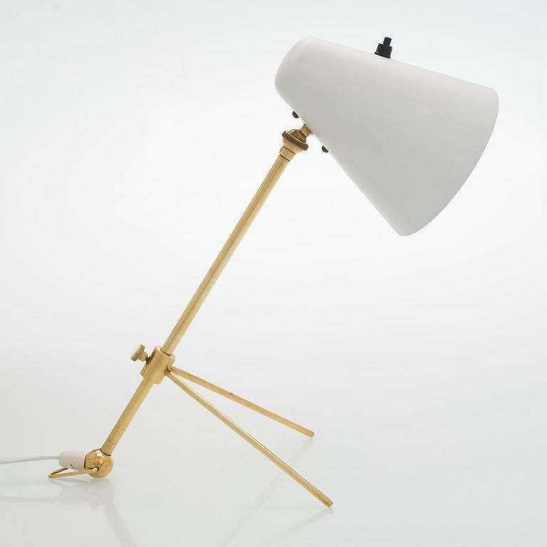 A mid-20th century table lamp model EV73, Itsu, Finland.