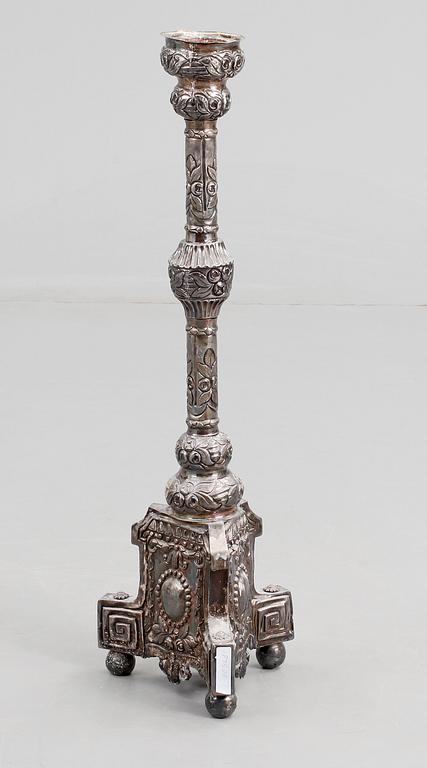 ALTARLJUSSTAKE, silver, barockstil, Tyskland, 1800-tal.