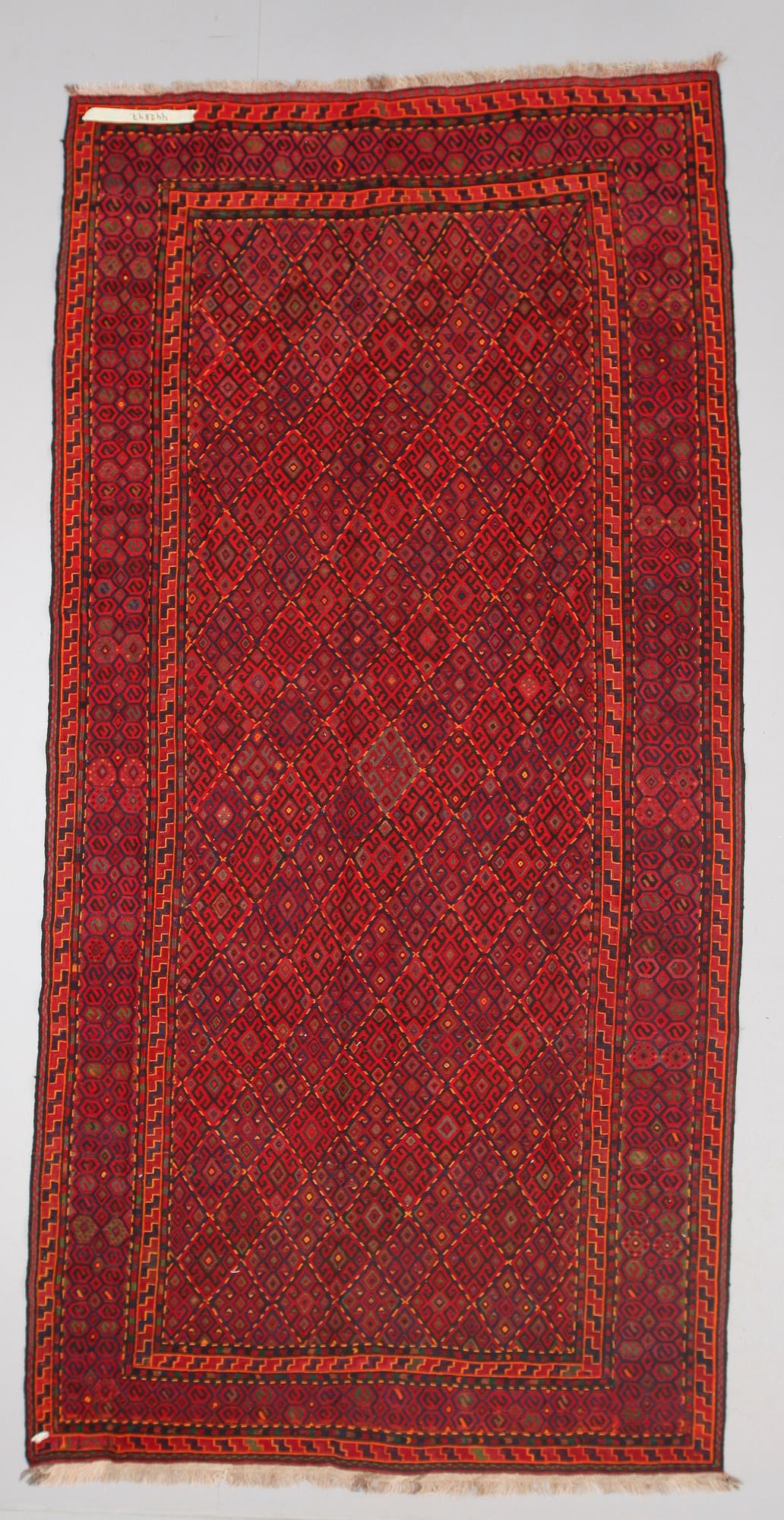 MATTA, Somak, old, ca 401 x 197 cm.