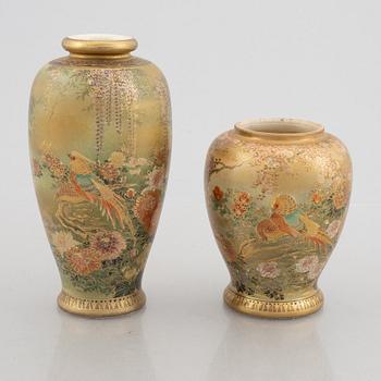 A pair of Satsuma-ware porcelain vases, signed Hizan, Japan, Meiji (1868-1912).