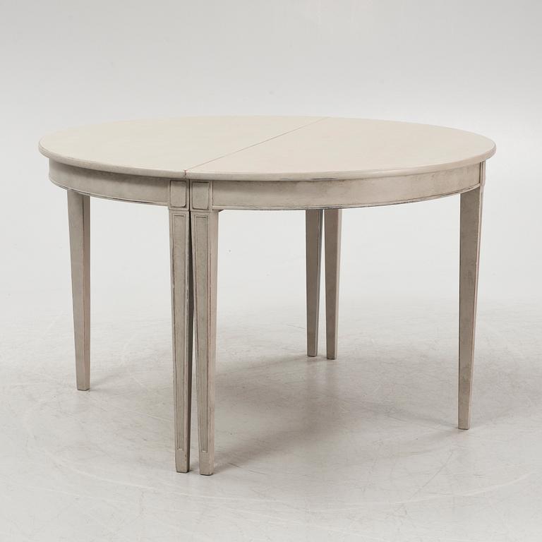 A Gustavian style dining table, first half/mid 20th century.