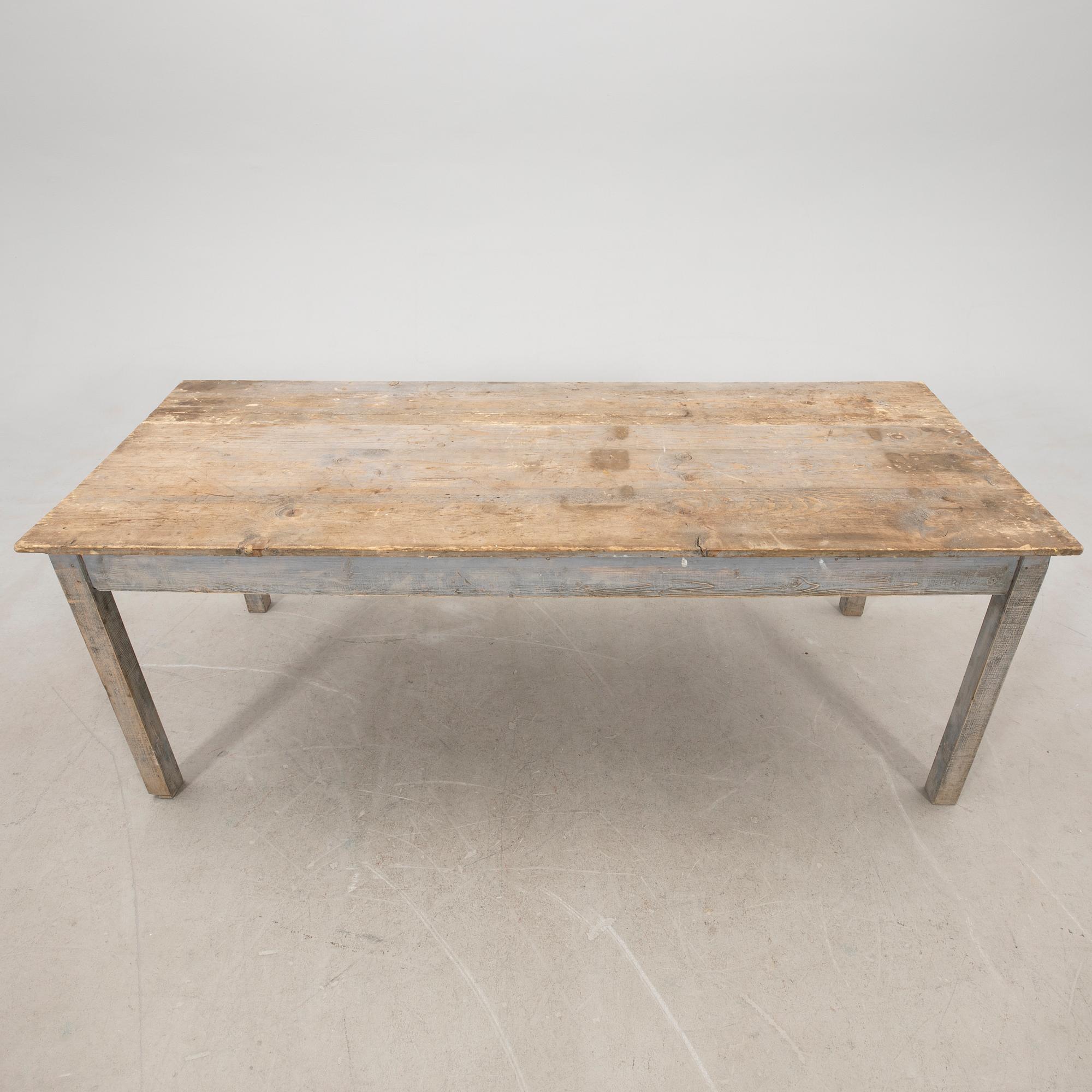 Bord 1900-talets första hälft.