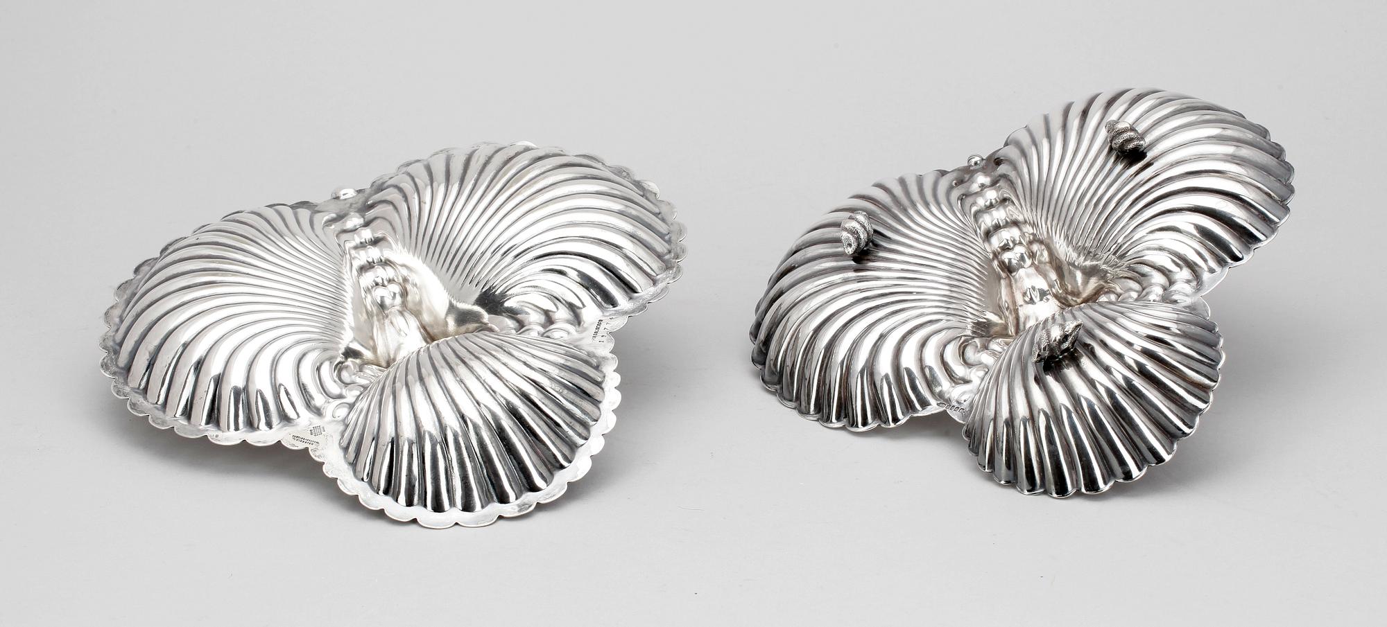 UPPLÄGGNINGSFAT, 2 st, pläter, Leicster, England omkring sekelskiftet 1900 resp tidigt 1900-tal.