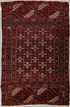 MATTA, old Turkmen. Ca 135x187.