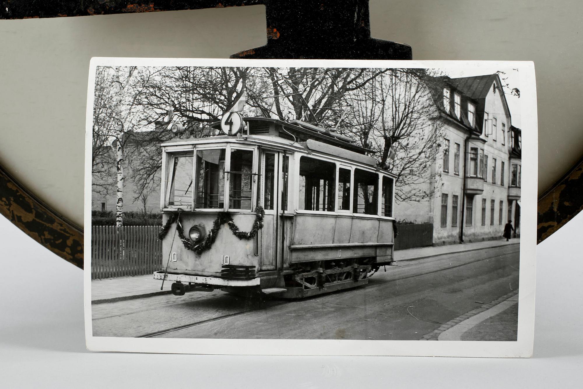 SPÅRVAGNSBELYSNING, metall,  1900-talets första hälft.