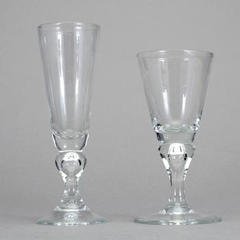 VINGLAS samt CHAMPAGNESTRUTAR, 5+7 st, Rejmyre, 1900-talets slut.