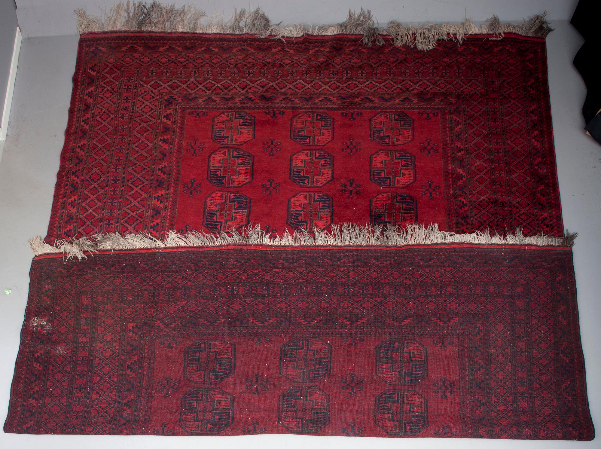 MATTA, Afghan. Ca 315x395 cm.