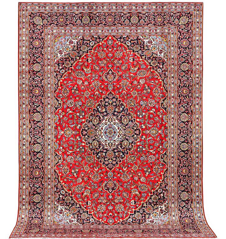 A Kashan carpet, c. 302 x 200 cm.