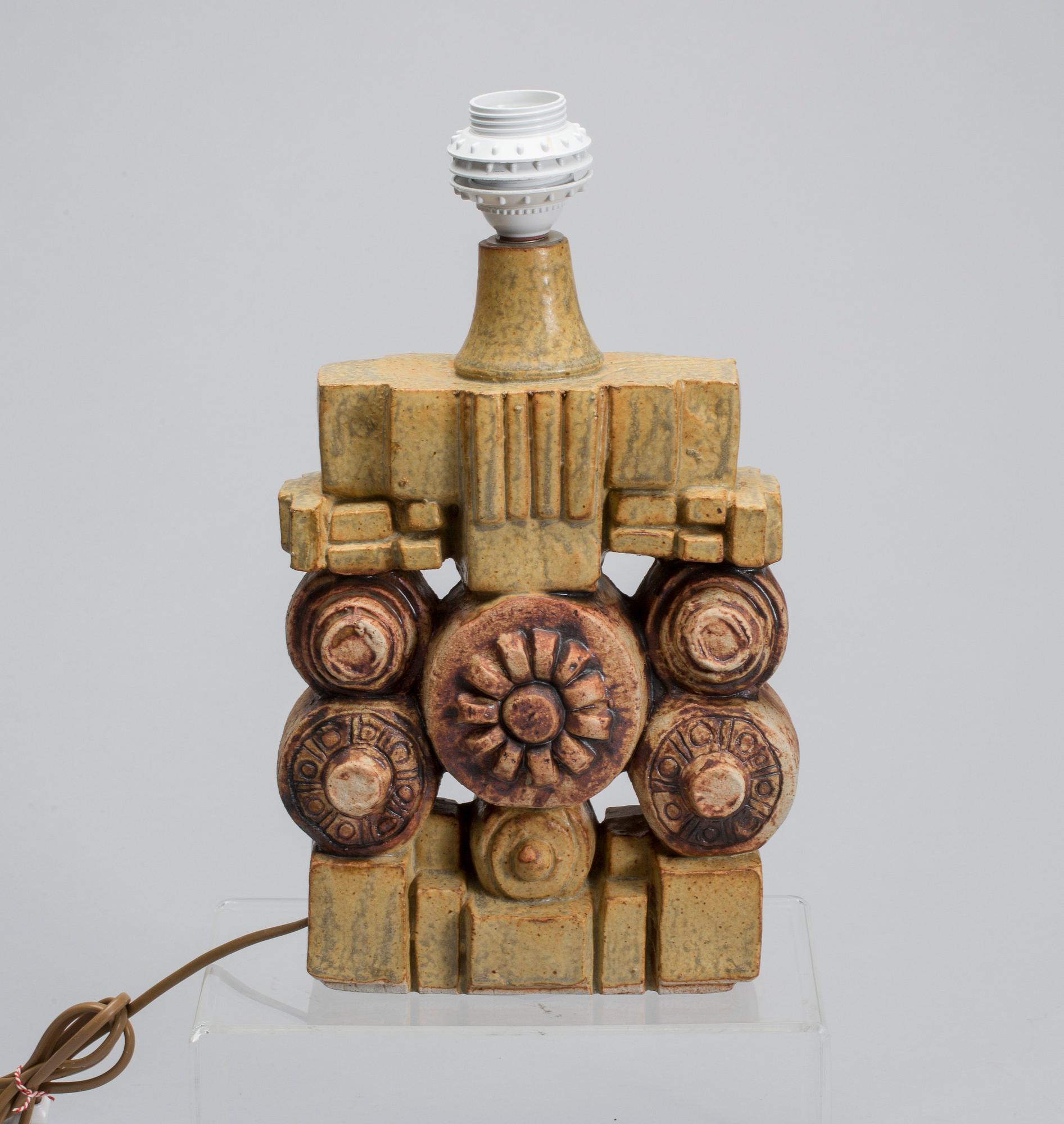 BORDSLAMPA, Bernard Rooke.