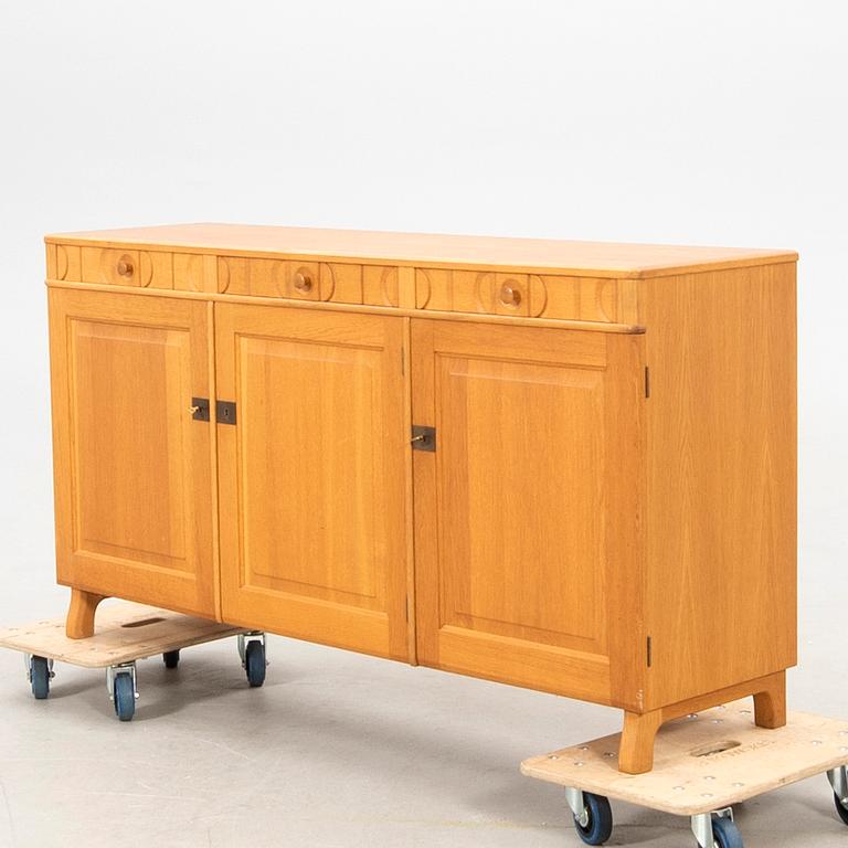 Carl Malmsten, sideboard "Calmare nyckel", 1900-talets andra hälft.