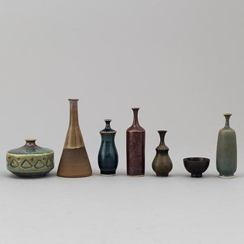 17 stoneware vases and bowls by John Andersson, Gunnar Borg and others, Höganäs.