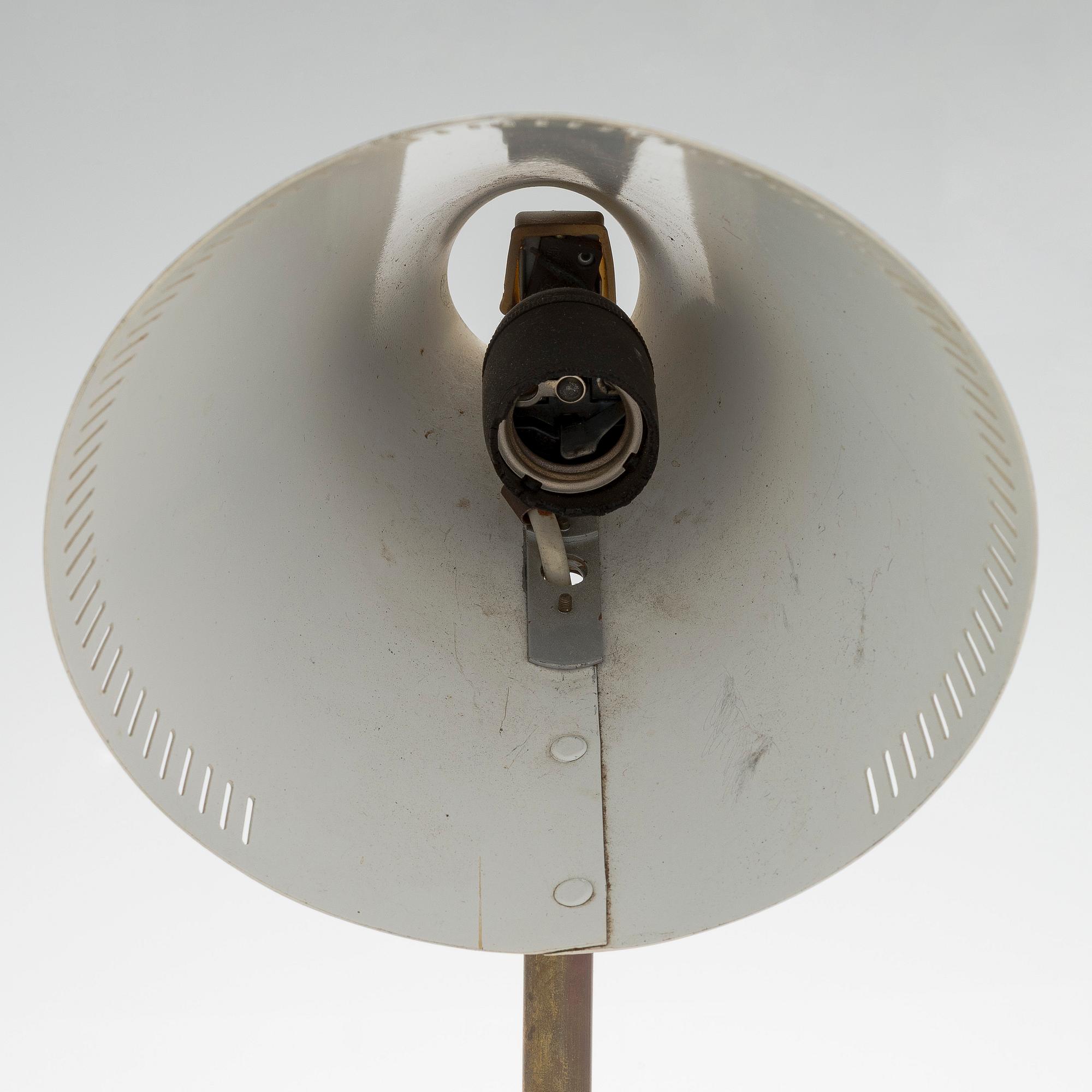 Paavo Tynell, bordslampa, modell 9222, Idman,, 1900-talets mitt.
