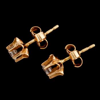 ÖRHÄNGEN, 1 par, 18 k guld, med briljanter tot 0.36 ct.