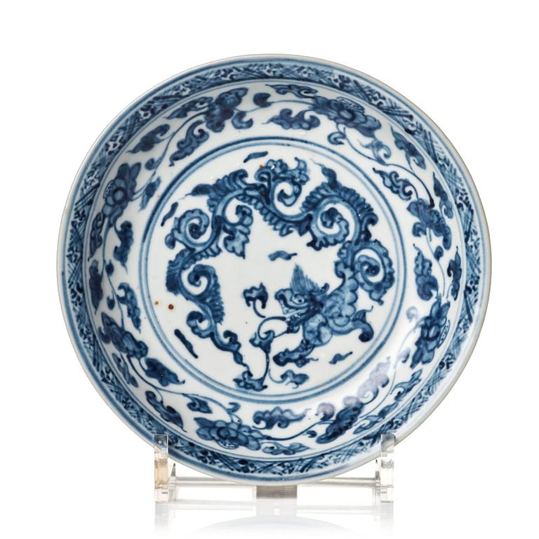 A blue and white dish, Ming dynasty (1368-1644).