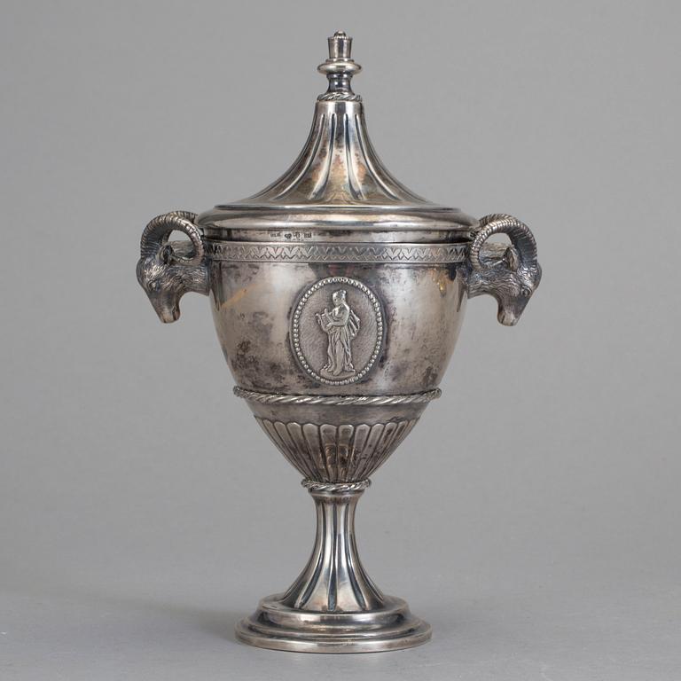 LOCKPOKAL, silver, LL & Co, Stockholm, 1891, ca 328 gram.
