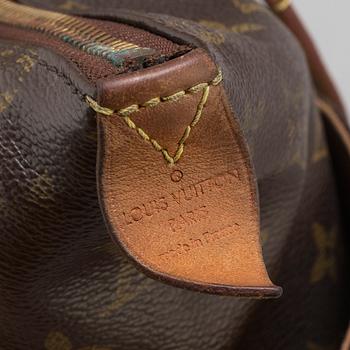 LOUIS VUITTON, a 'Totally MM' mogogram canvas bag.