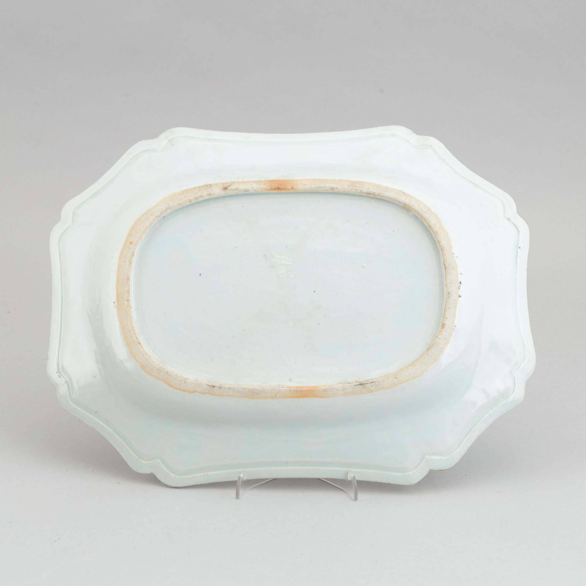 Stekfat, porslin, kompaniporslin, Qingdynastin, Qianglong (1736-1795).