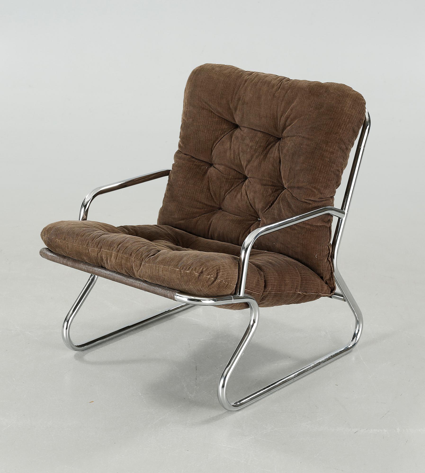 A 1970s armchair.