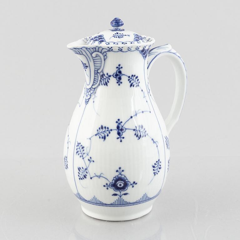 A 'Blue Fluted Full Lace' / 'Musselmalet' chocolate pot, Royal Copenhagen, model 1026, 1898-1923.