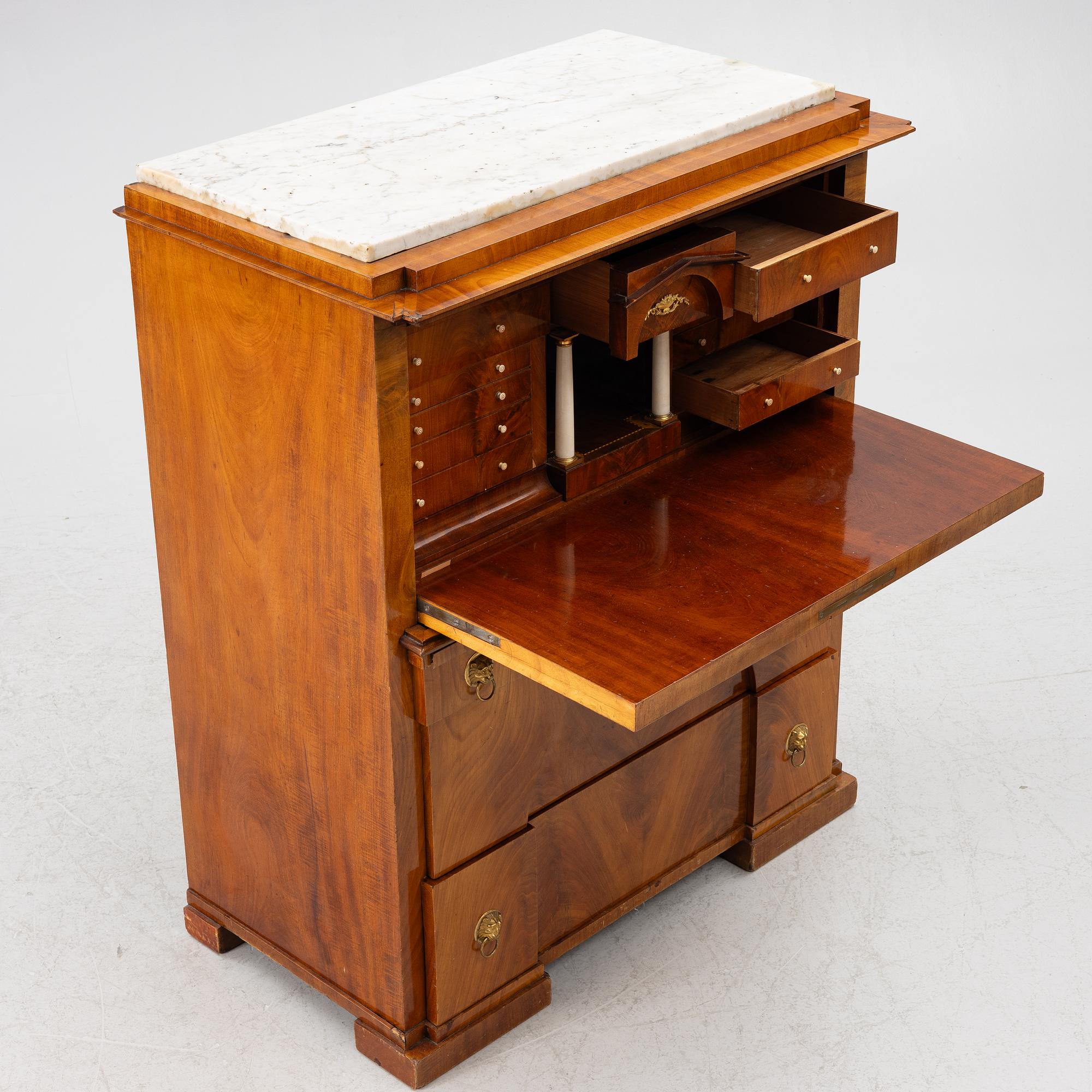 Chiffonier, empire, 1800-talets början.