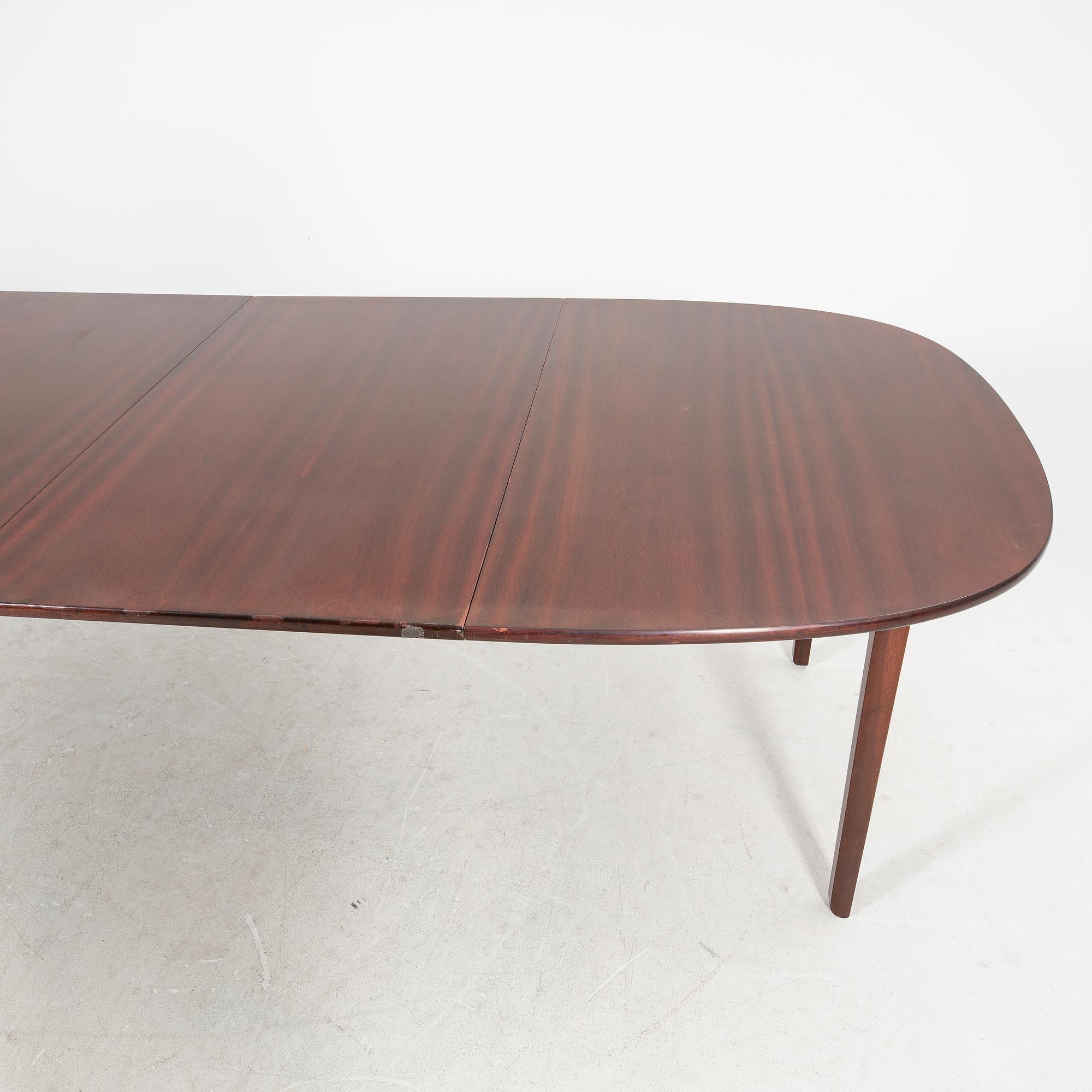 Ole Wanscher, matbord "Rungstedlund" för  P Jeppesen Danmark 1960-tal.