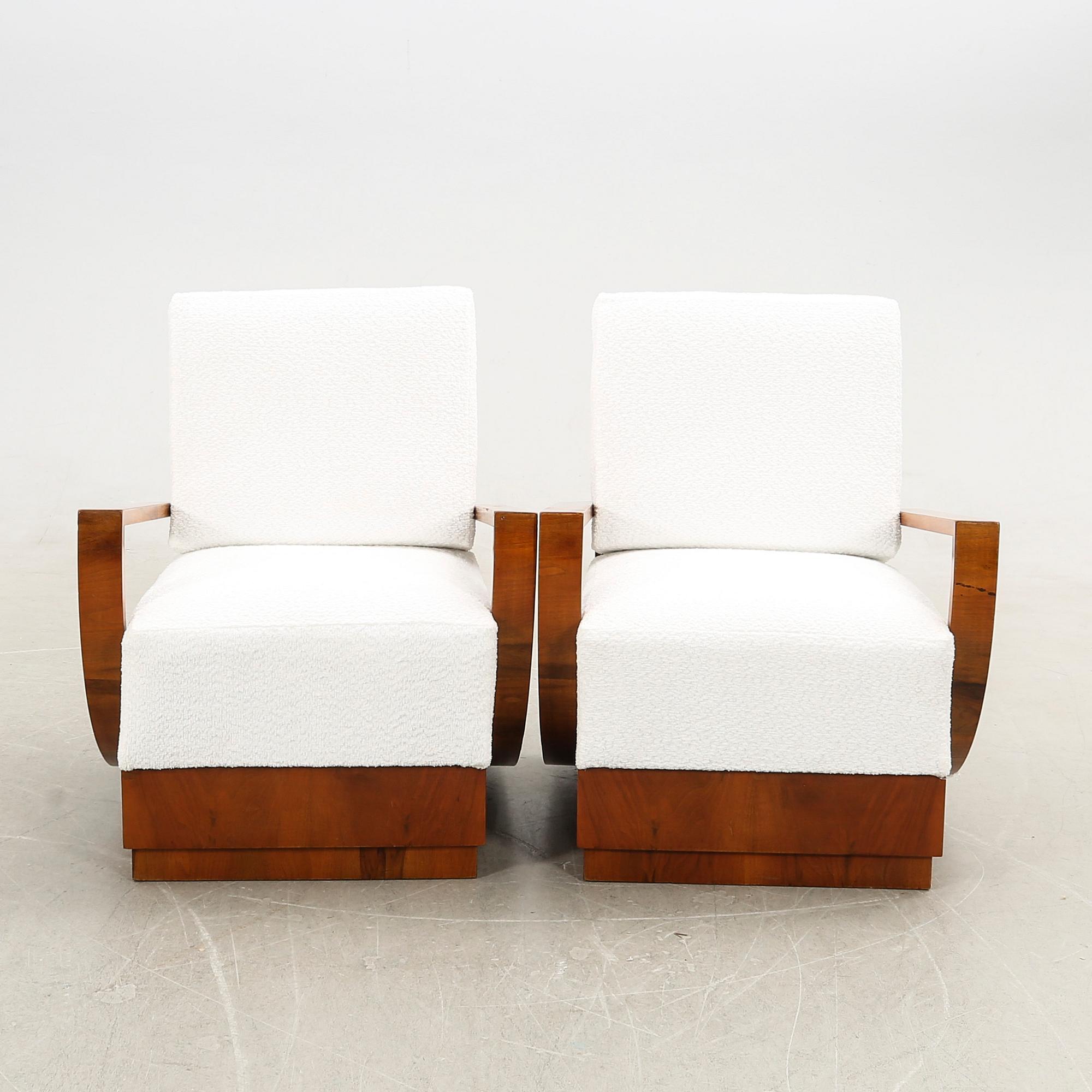 Armchairs, a pair, Art Deco, first half of the 20th century.