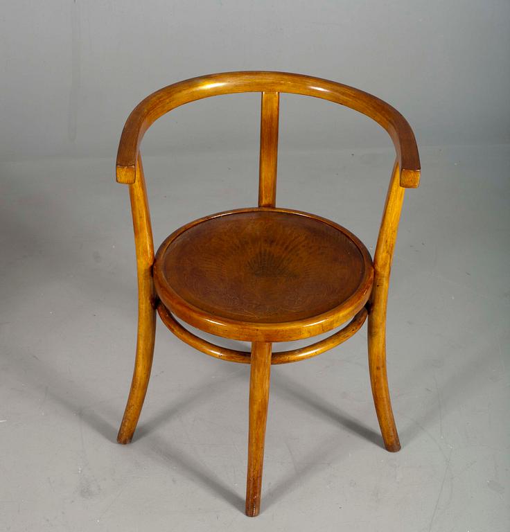 KAFÉSTOLAR, 2 st, snarlika, bok, Thonet, 1900-talets första hälft.