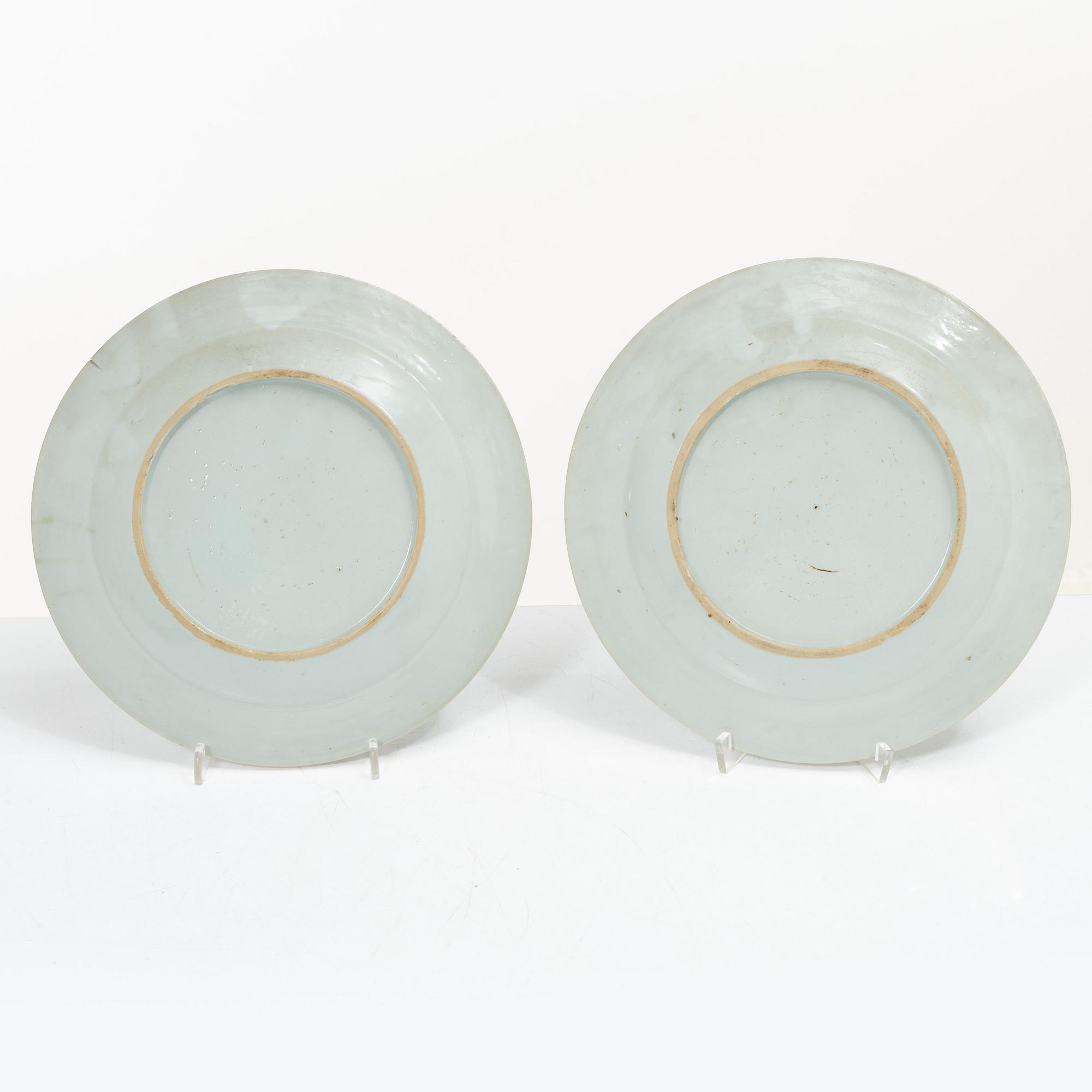 A set of four Imari porcelain plates, China, Qianlong (1736-95).