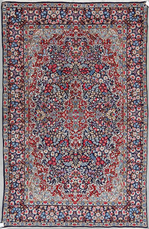 MATTA, Isfahan. Ca 272x174 cm.