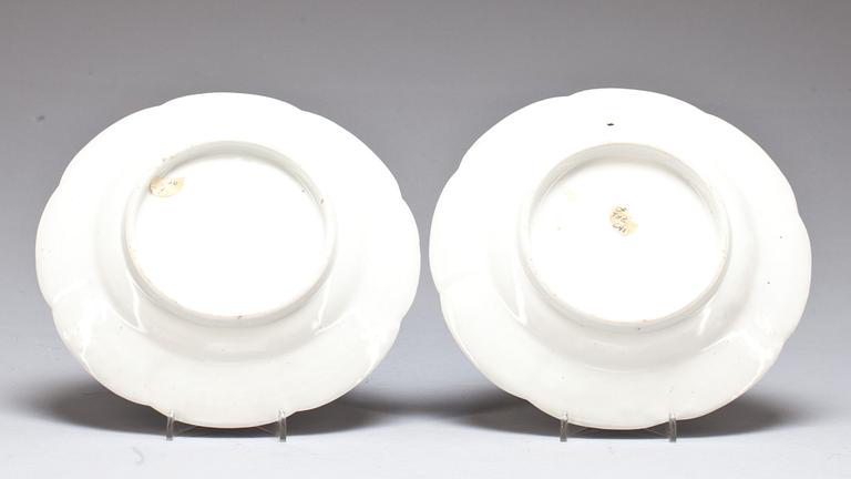 FAT, 2 st, porslin. Japan. 1800-tal.