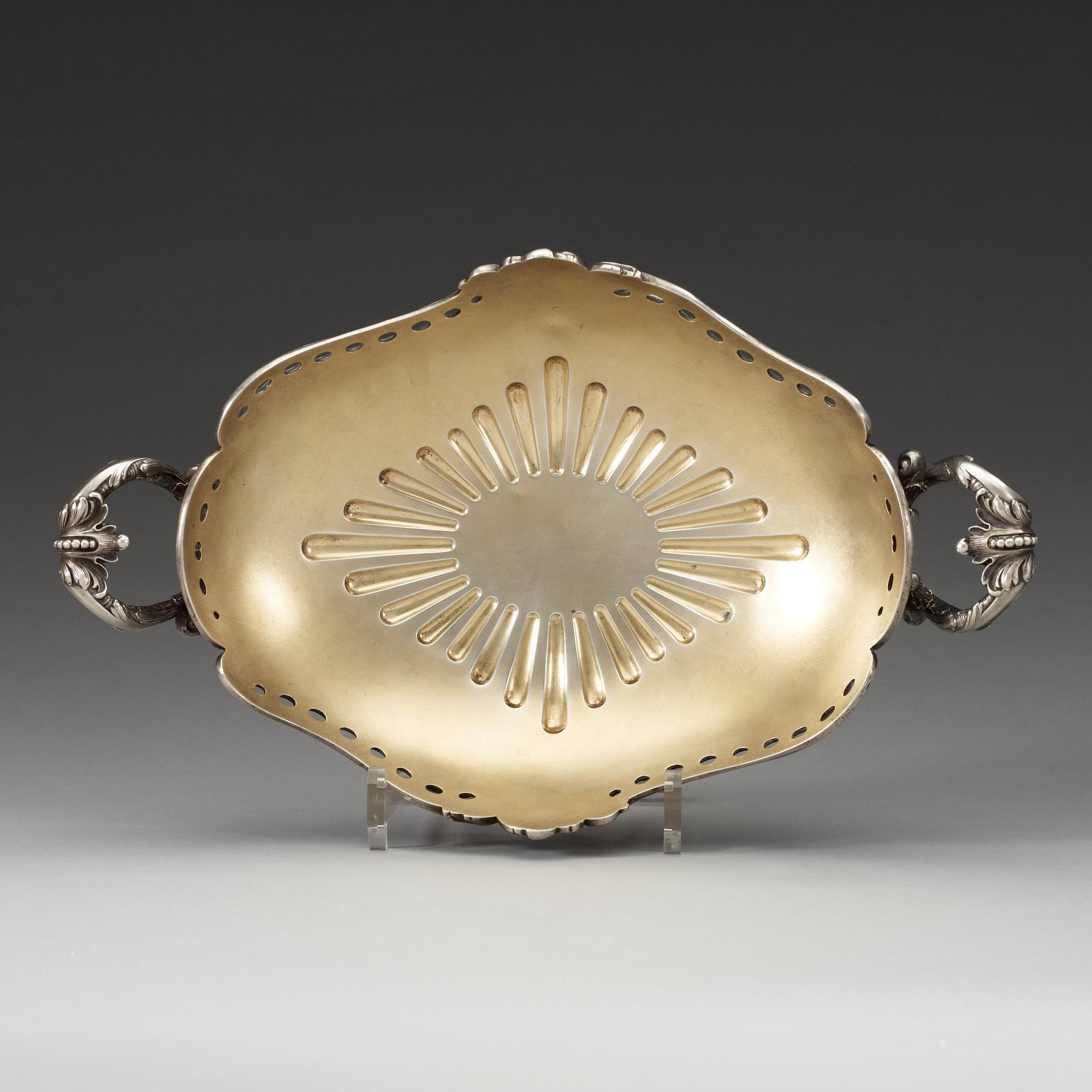 A Russian 19th century parcel-gilt bowl, unidentified mark.
