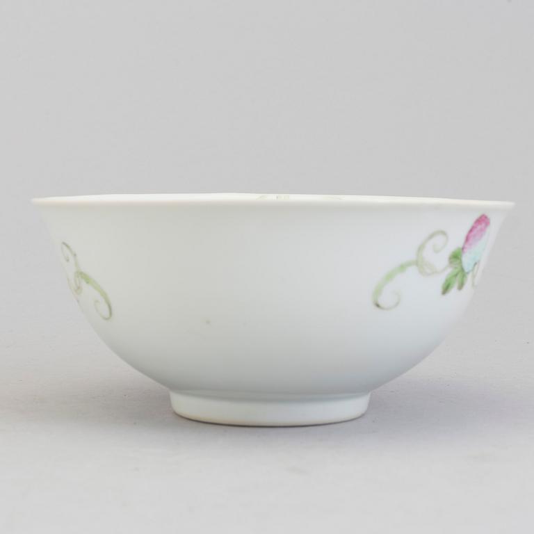 A Chinese famille rose porcelain bowl, Republic, early 20th century with Hongxians mark to the base.