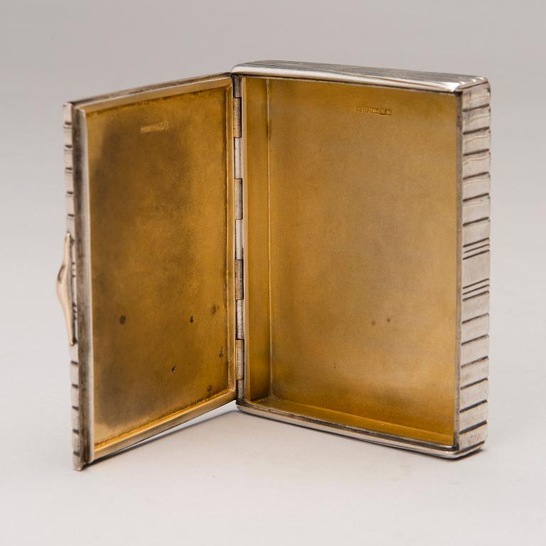 CIGARETTETUI, silver, Heikki Kaksonen, Helsingfors 1945.