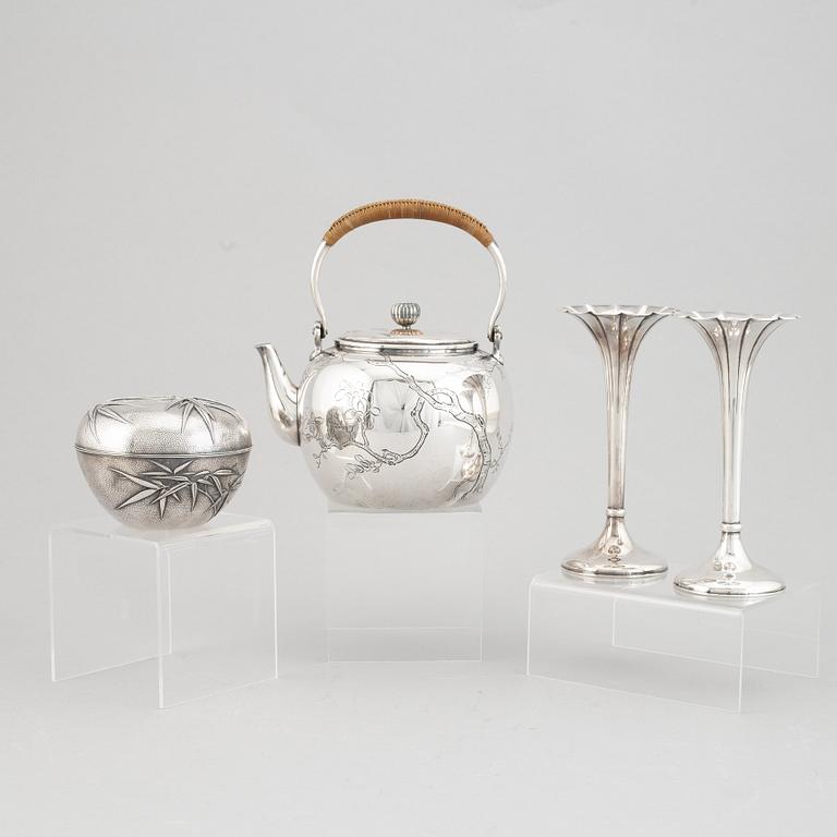 A group of four Japanese silver objects, mostly sterling, signed Yamakawa, Shokai Yokohama and Miyamoto, 20th century.