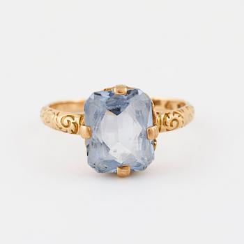 A synthetic blue spinel ring by Gustav Dahlgren & Co Malmö, 1946.