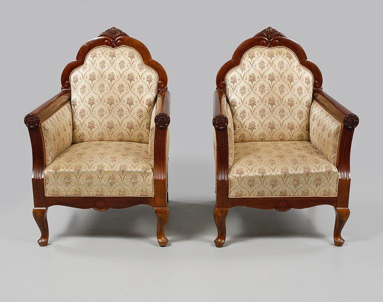 FÅTÖLJER, ett par, 1900-talets början.