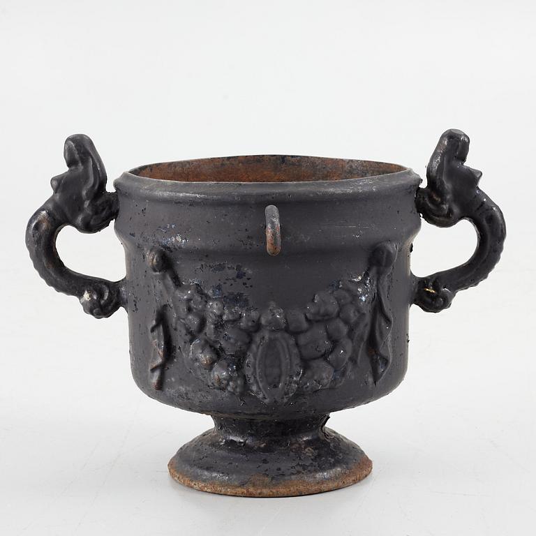 A cast iron garden urn, Stavsjö Bruk, 20th century.