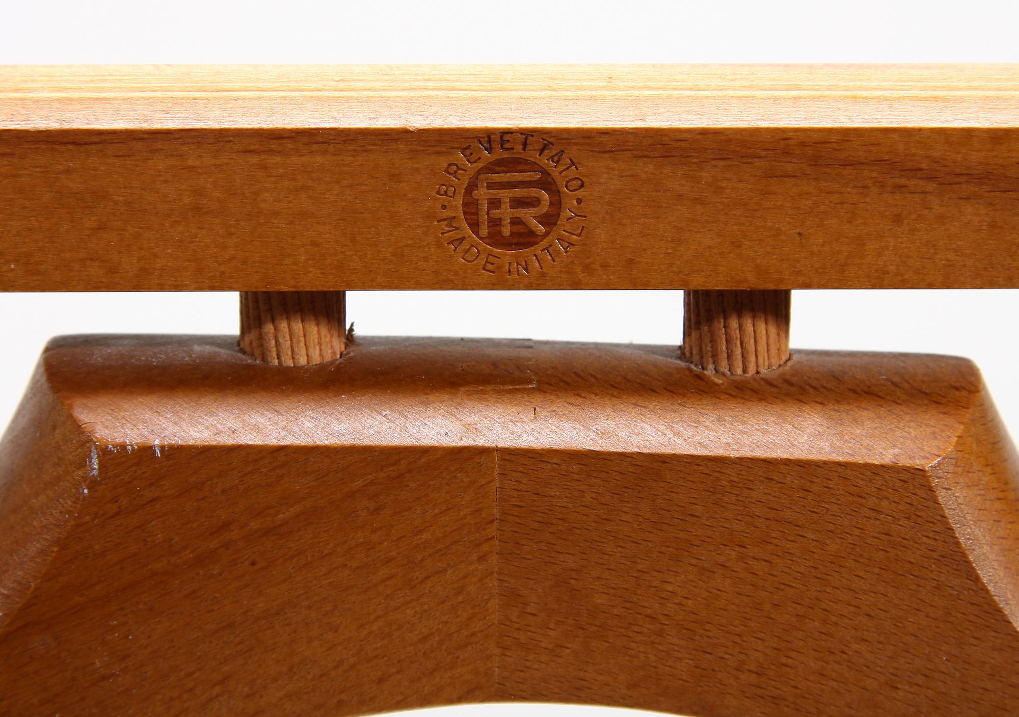 HERRBETJÄNT, Brevettato, Italien.