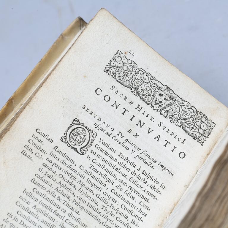 Sulpicius Severus,Sulpitii Severi Opera omnia quae extant. Ex officina Elzeviriana, Lugd. Batavor; Leiden, 1643.