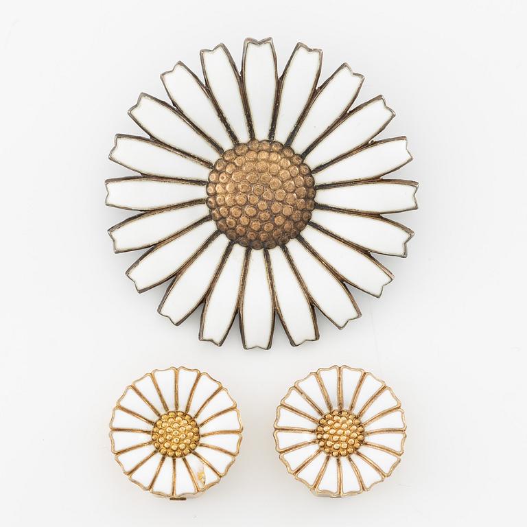 A brooch and a pair of earrings "Daisy", Anton Michelsen.