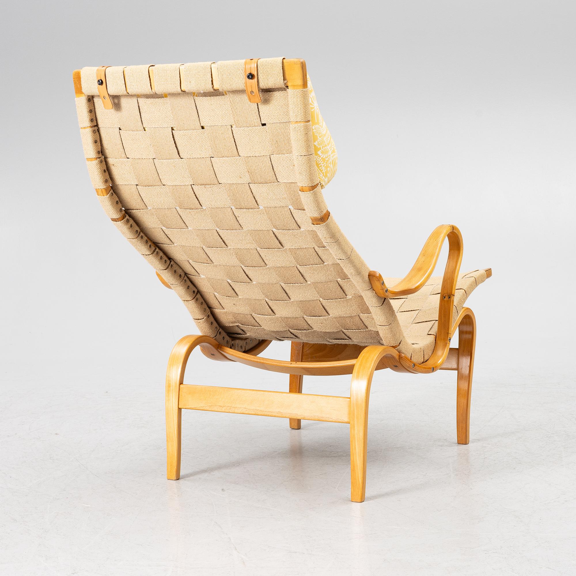 Bruno Mathsson, armchair, 'Pernilla', Firma Karl Mathsson, 1944.