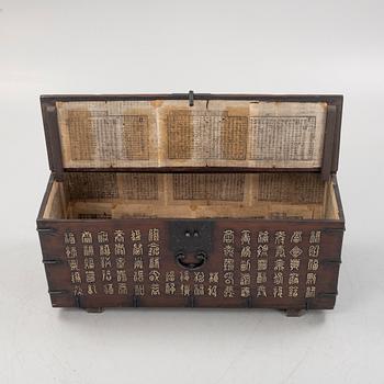 Trunk/Chest, Korea, first half of the 20th century.