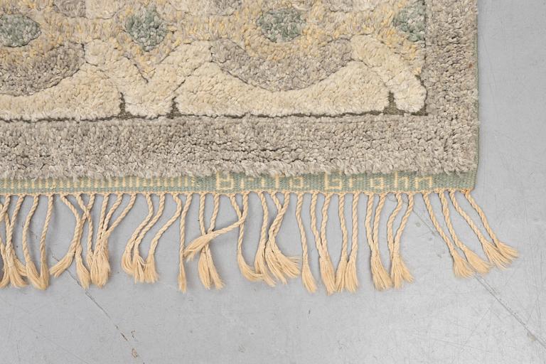 Brita Grahn, a carpet, "Grå rundel", knotted pile in relief, ca 210 x 190 cm, signed Brita Grahn.