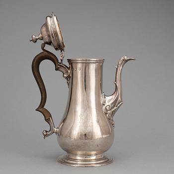 KAFFEKANNA, silver London Thomas Cooke II and Richard Gurney, London 1759. Total vikt ca 650 gr.