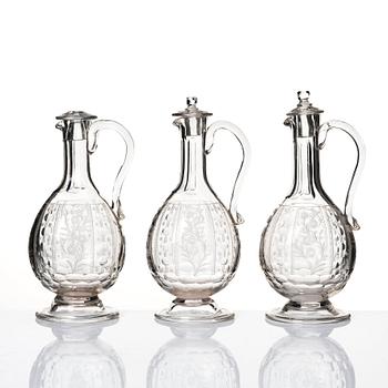 A cut and engraved glass service, 19th Century. (21 pieces).