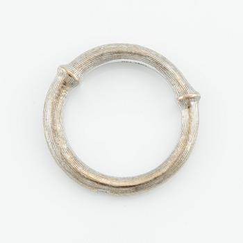 Ole Lynggaard, ring, 18K white gold, "Nature IV".
